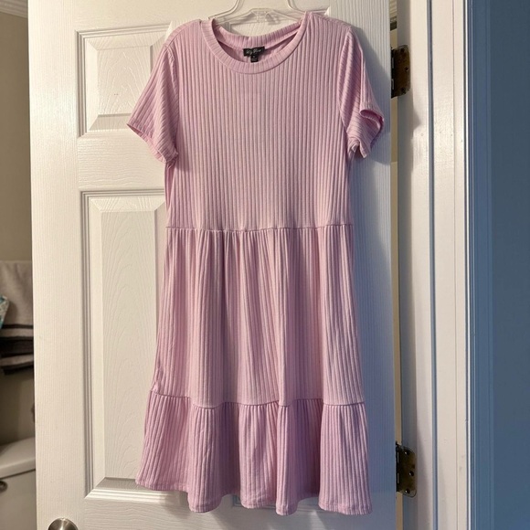 Dress - Picture 1 of 2